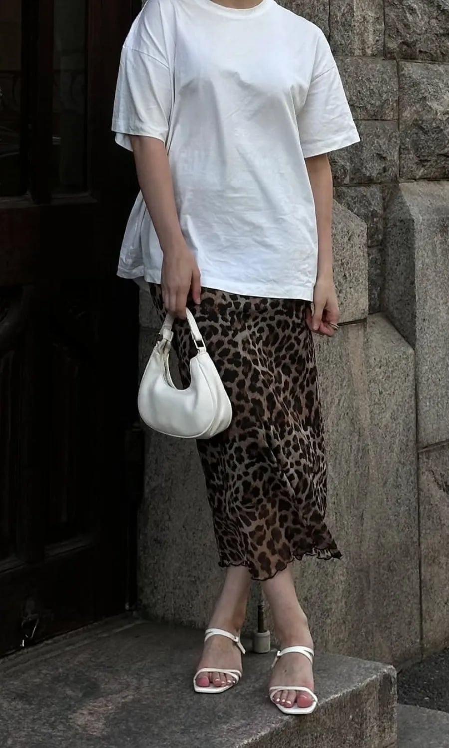 Leopard Satin Midi Skirt with an Oversized White Tee Leopard Satin Midi Skirt with an Oversized White Tee — Trendy Leopard Skirt Outfit
