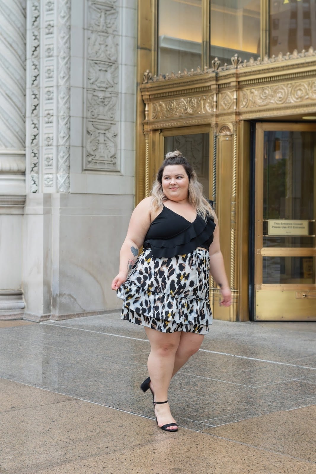Ruffled Leopard Mini Skirt with a Camisole and Block Heels Ruffled Leopard Mini Skirt with a Camisole and Block Heels — Trendy Leopard Skirt Outfit