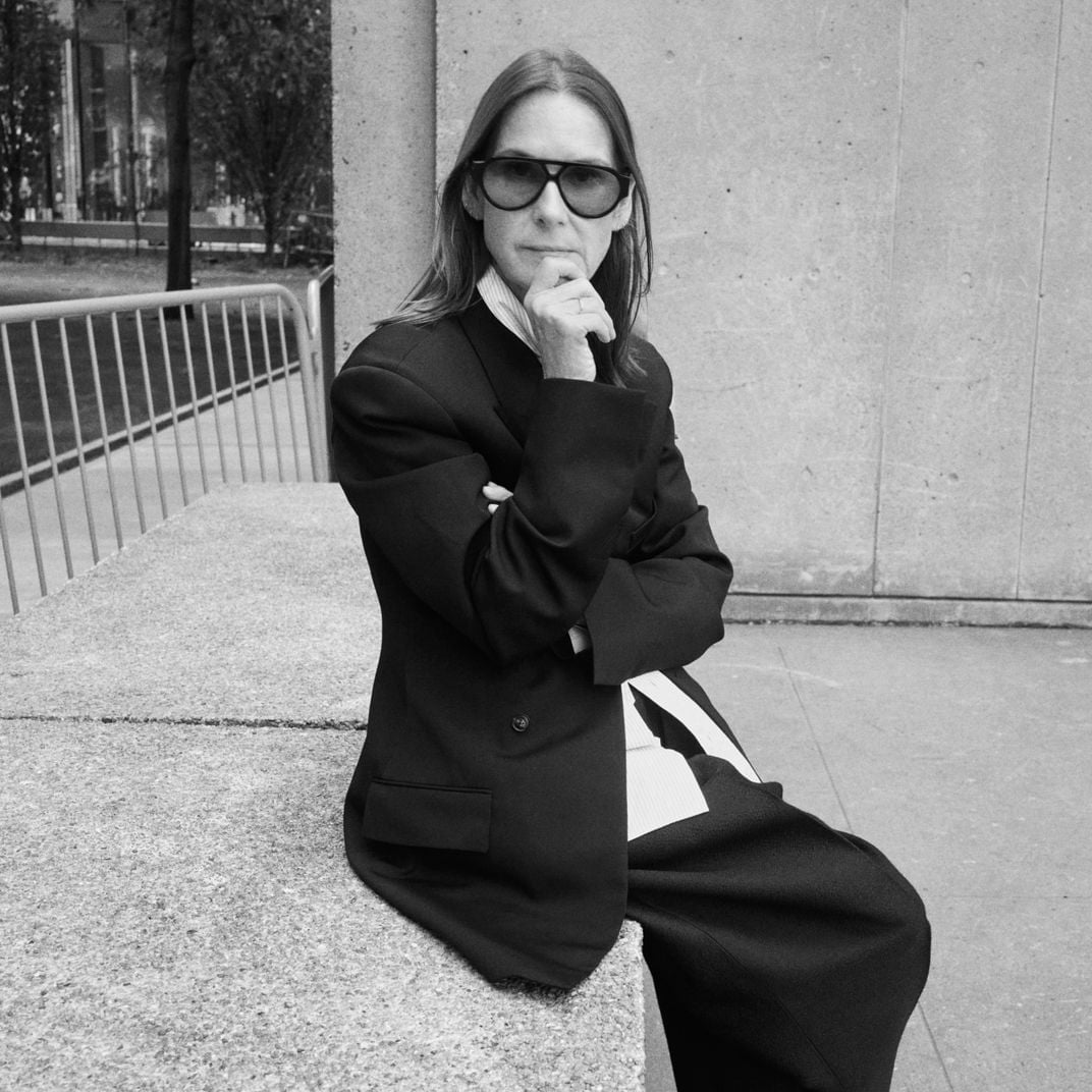 Oversized Charcoal Blazer With White Collared Shirt And Wide-Leg Oversized Charcoal Blazer With White Collared Shirt And Wide-Leg — Trendy Luxury Outfits