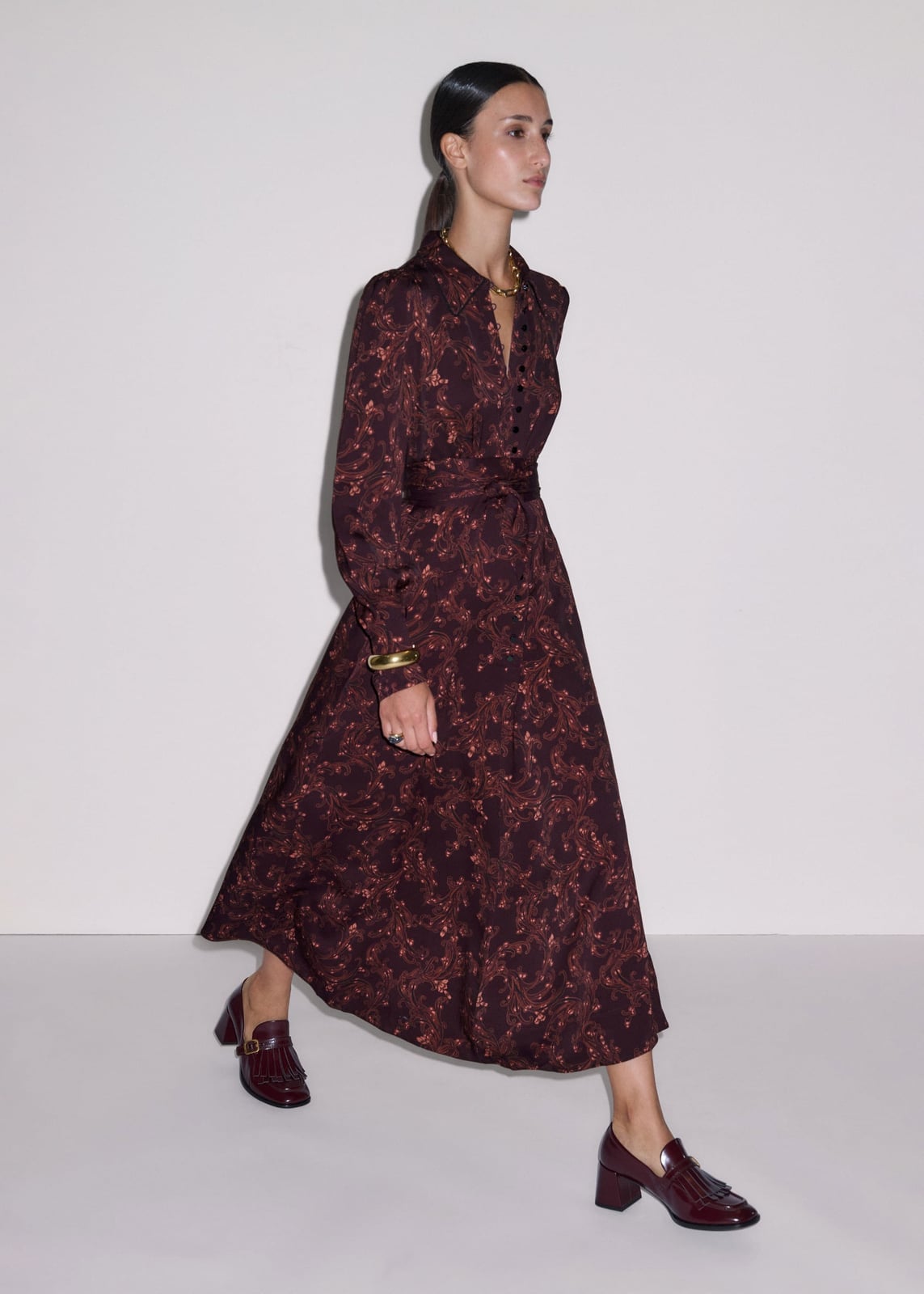Red Brown Printed Collared Maxi Dress — Trendy Maxi Dresses Outfit