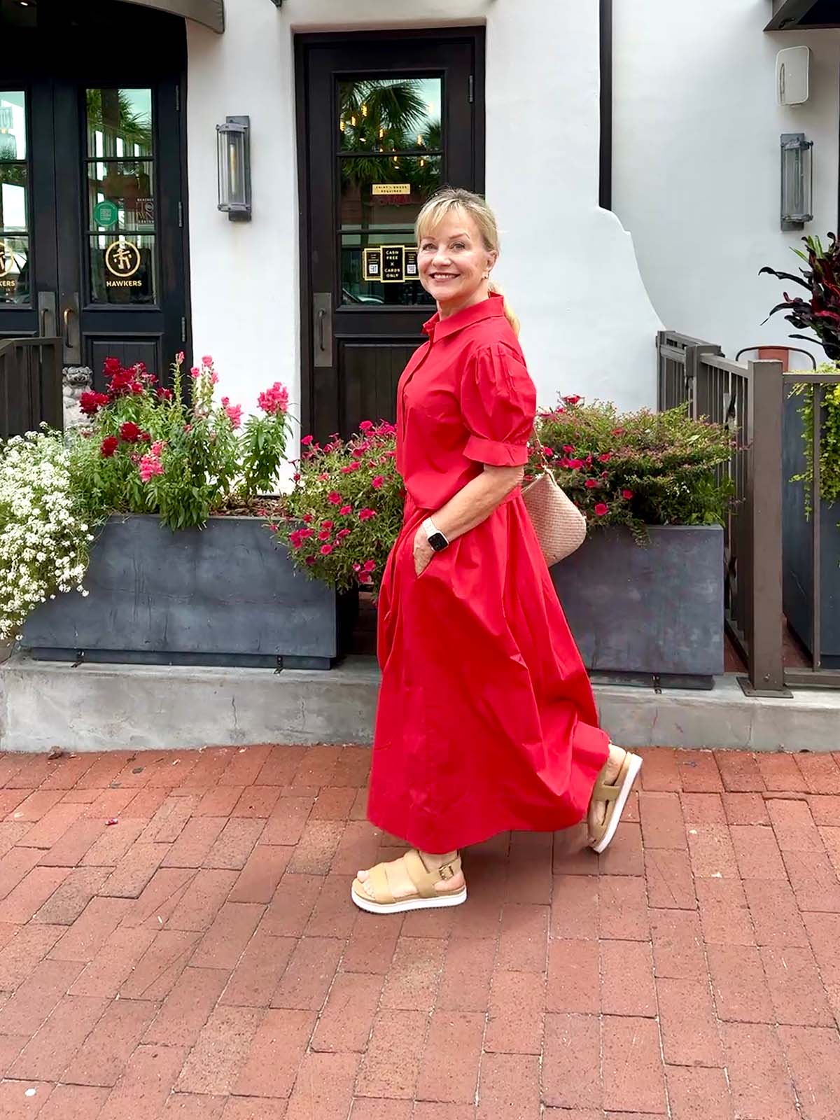 Red Shirt Dress Maxi With Puff Sleeves — Trendy Maxi Dresses Outfit