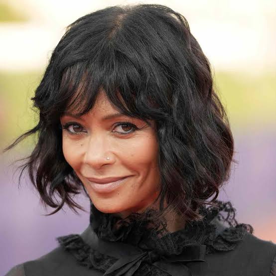 Chin Length Wavy Bob With Wispy Bangs Chin Length Wavy Bob With Wispy Bangs — Trendy Medium Curly Hair