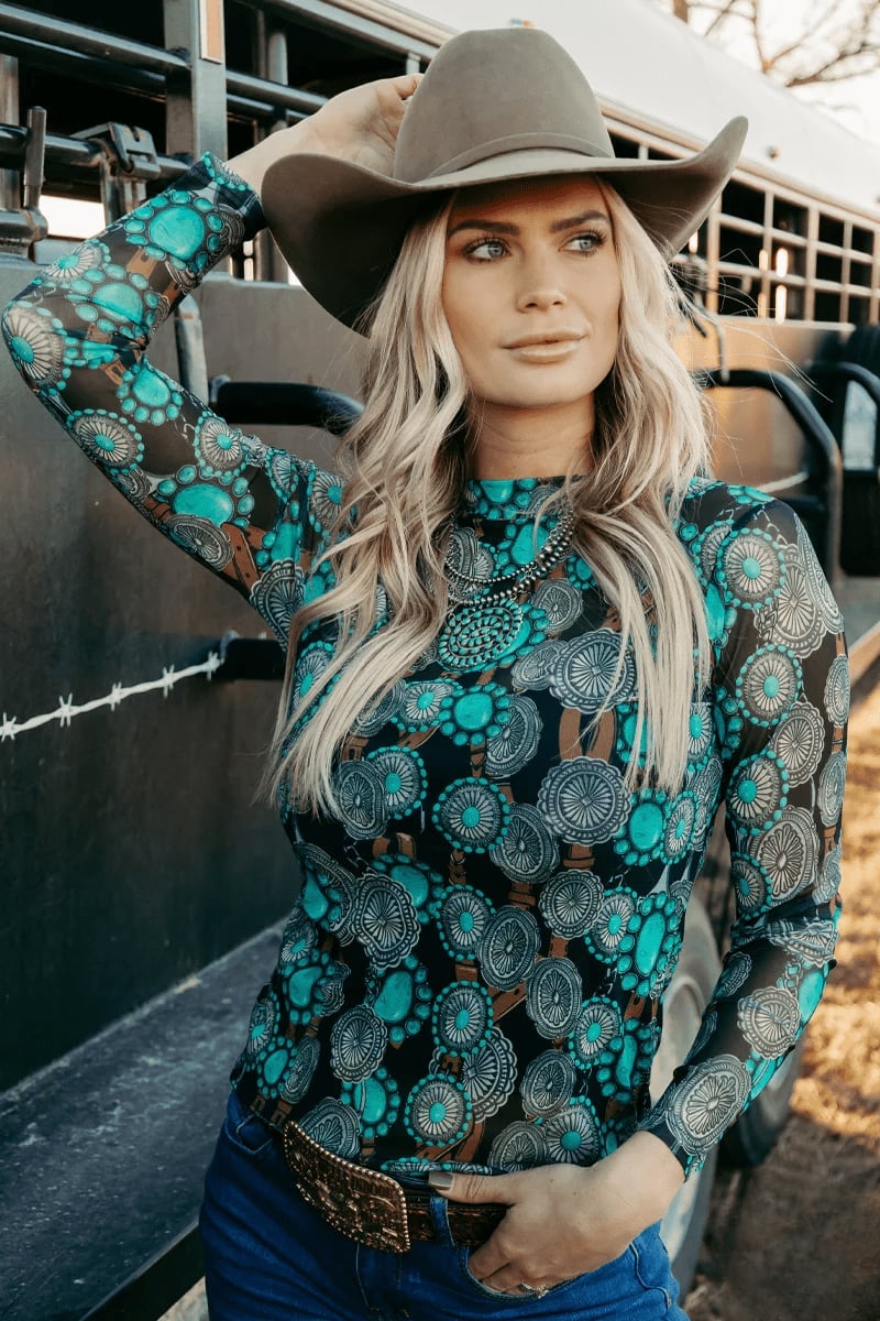 Geometric Western Print Mesh Top With Cowboy Hat Geometric Western Print Mesh Top With Cowboy Hat — Trendy Mesh Top Outfits