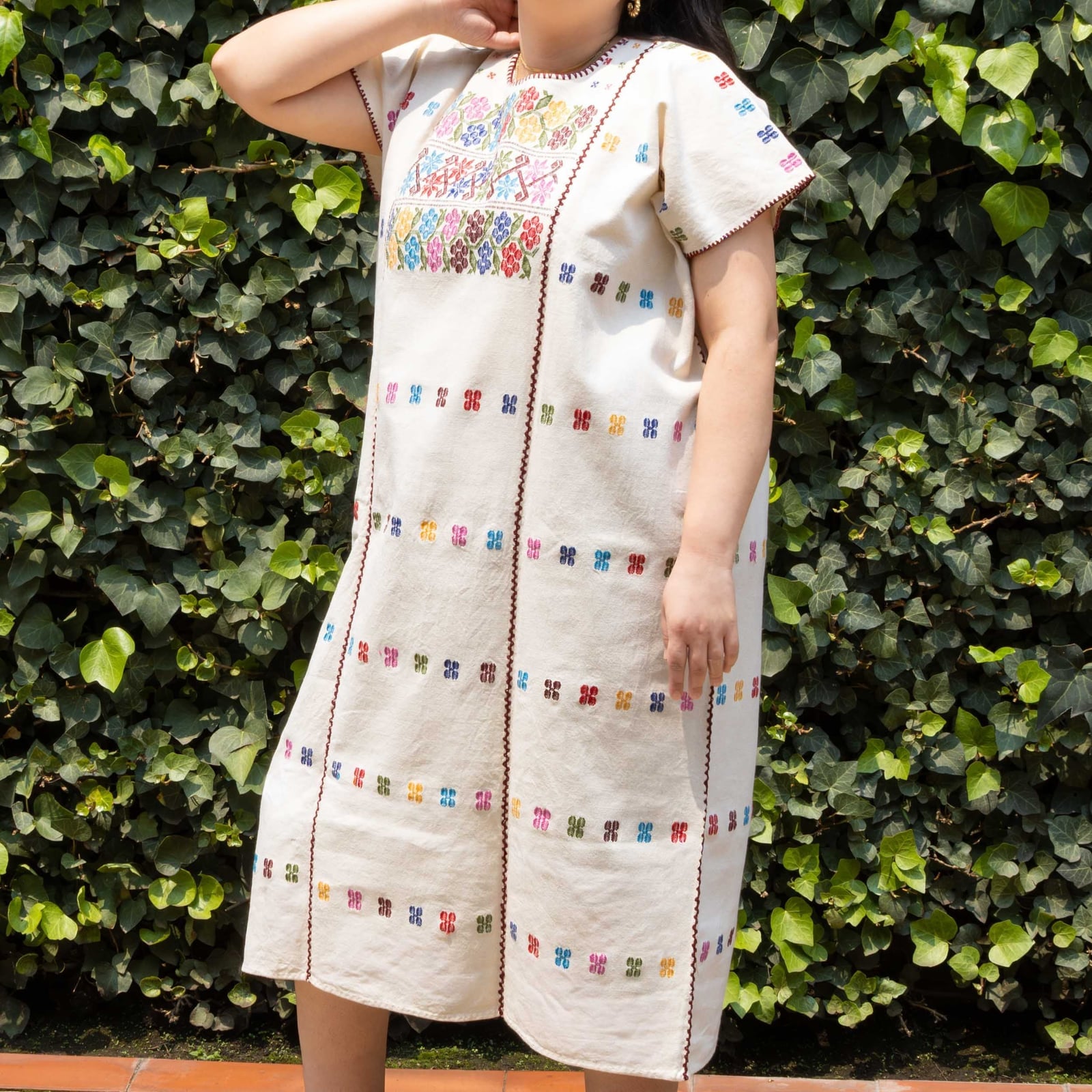 Cream Tunic Dress with Colorful Embroidery Cream Tunic Dress with Colorful Embroidery — Trendy Mexico Outfits