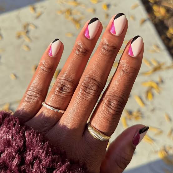 Medium Almond Muted Green With Rhinestones Medium Almond Muted Green With Rhinestones — Trendy Minimal Nails