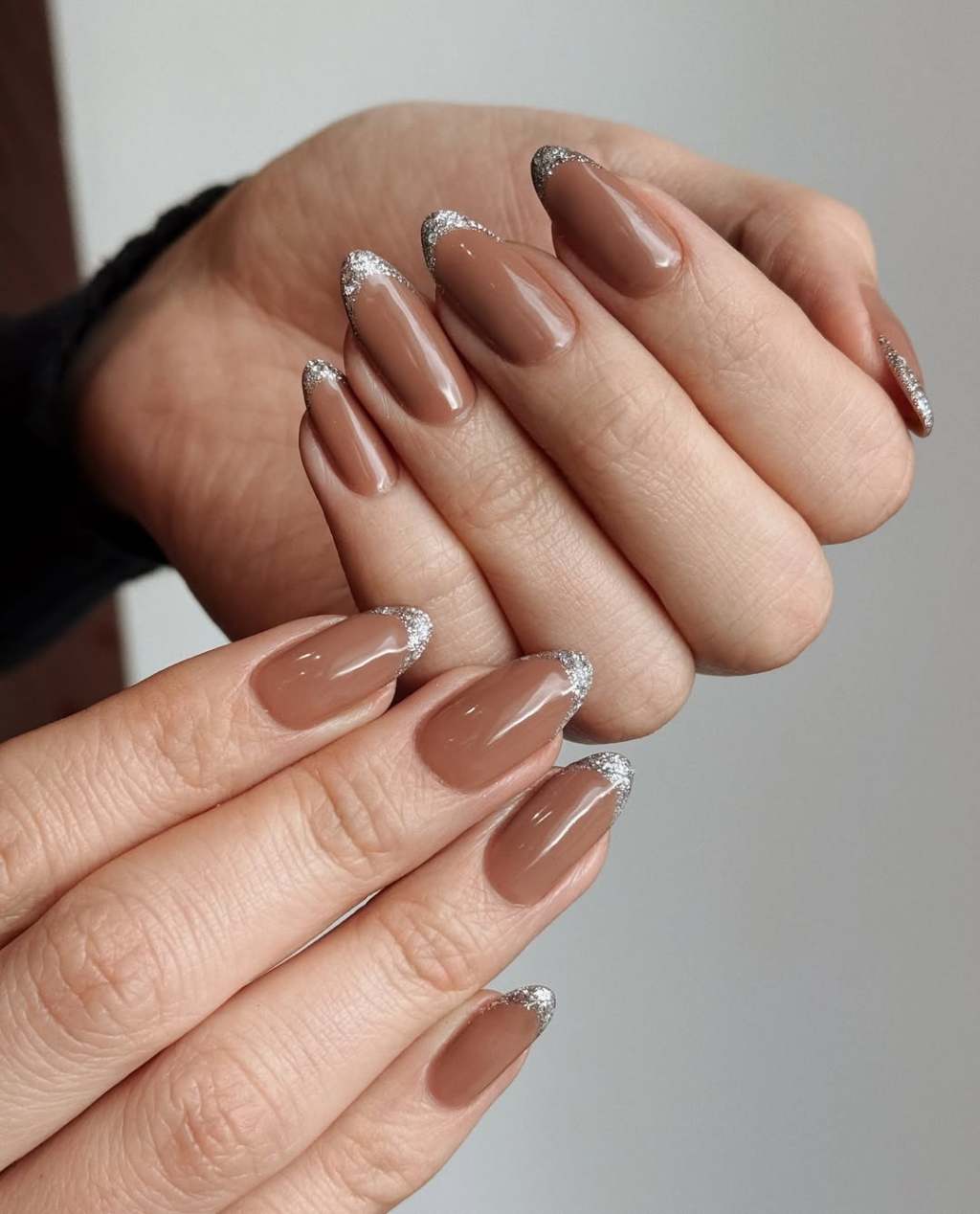 Medium Almond Brown French Tip Glitter Nails — Trendy Mocha Nails