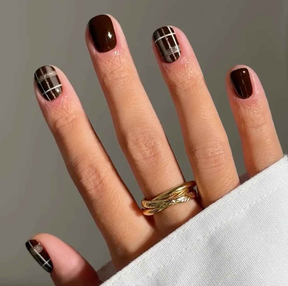 Short Oval Rich Glossy Mocha Brown Nails — Trendy Mocha Nails