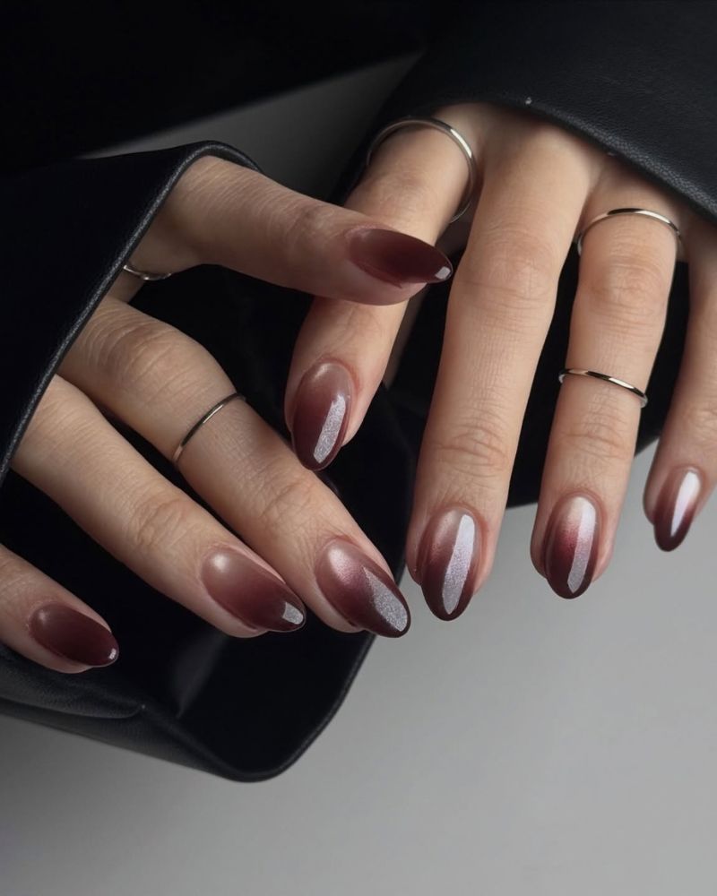 Medium Oval Dark Brown Silver Shimmer Ombre Cat-Eye — Trendy Mocha Nails