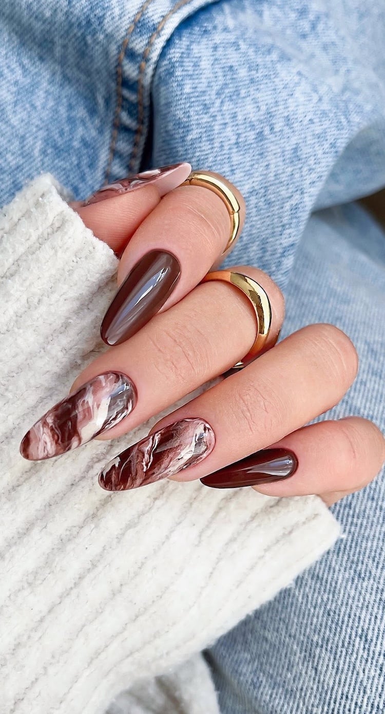 Long Almond Mocha Marble Nails — Trendy Mocha Nails