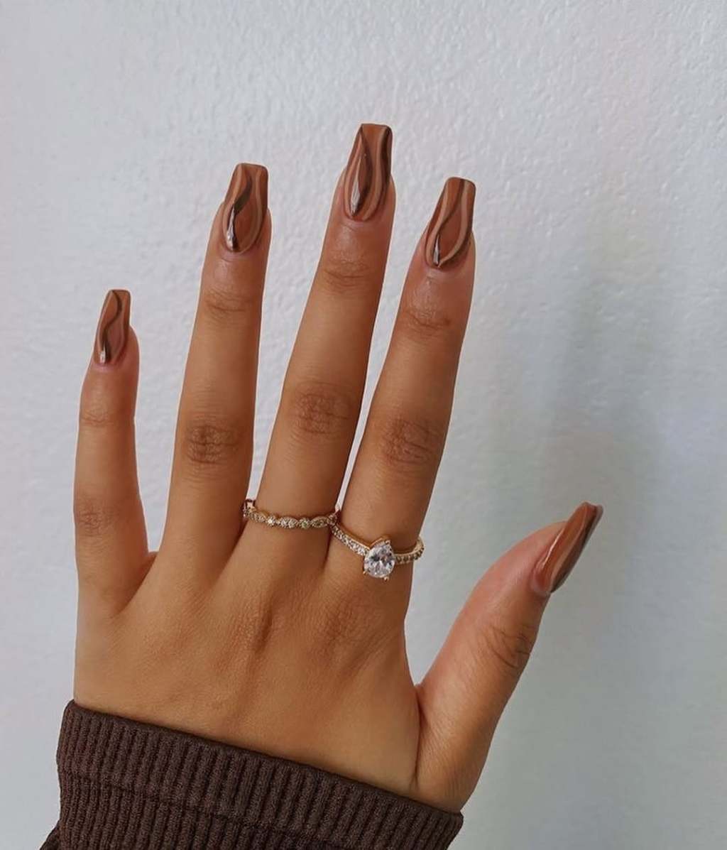 Medium Square Brown Swirl Nails — Trendy Mocha Nails