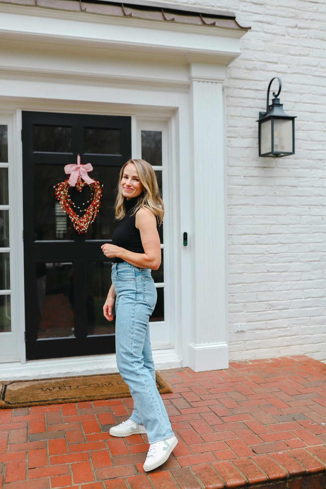 High-waisted Straight Leg Jeans with a Black Turtleneck High-waisted Straight Leg Jeans with a Black Turtleneck — Trendy Mom Jeans Outfits