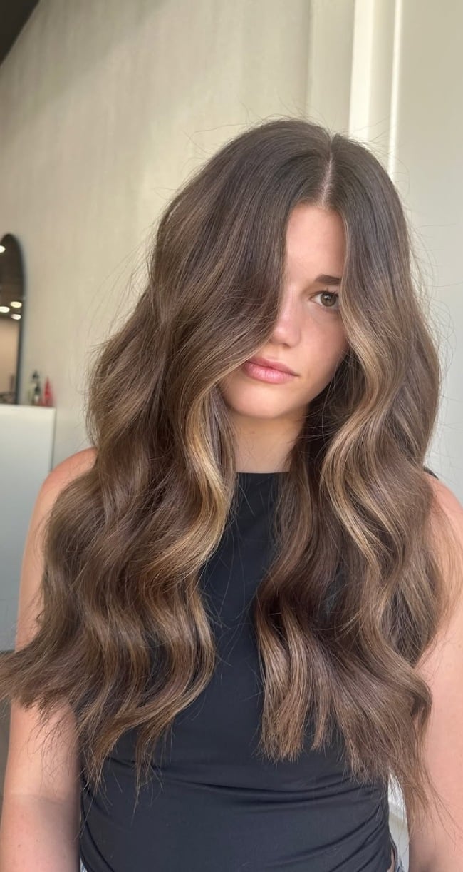 Mid-Back Ash Brunette With Caramel Money Piece Mid-Back Ash Brunette With Caramel Money Piece — Trendy Money Piece Hair