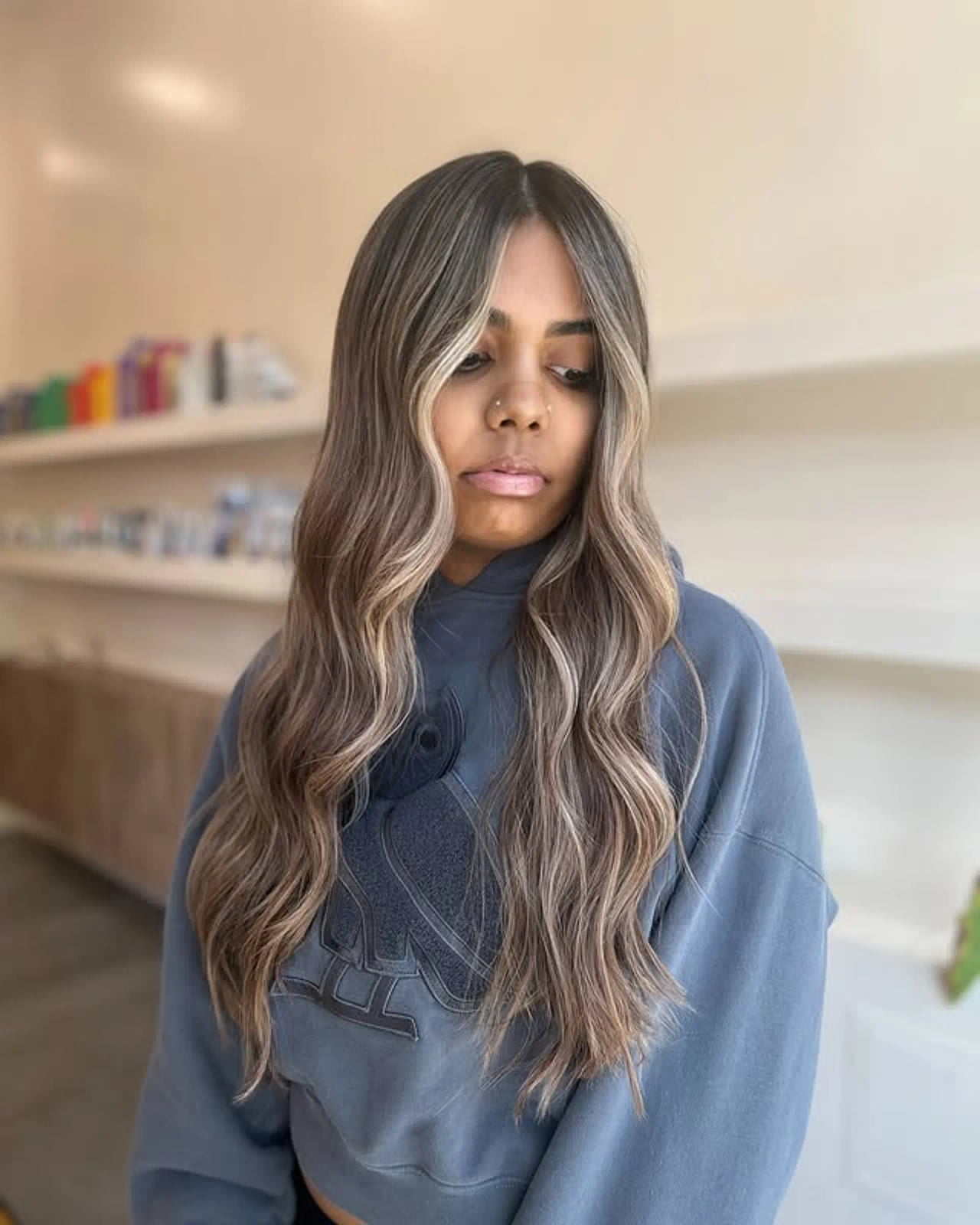 Mid-Back Dark Brown With Face-Framing Blonde Piece Mid-Back Dark Brown With Face-Framing Blonde Piece — Trendy Money Piece Hair