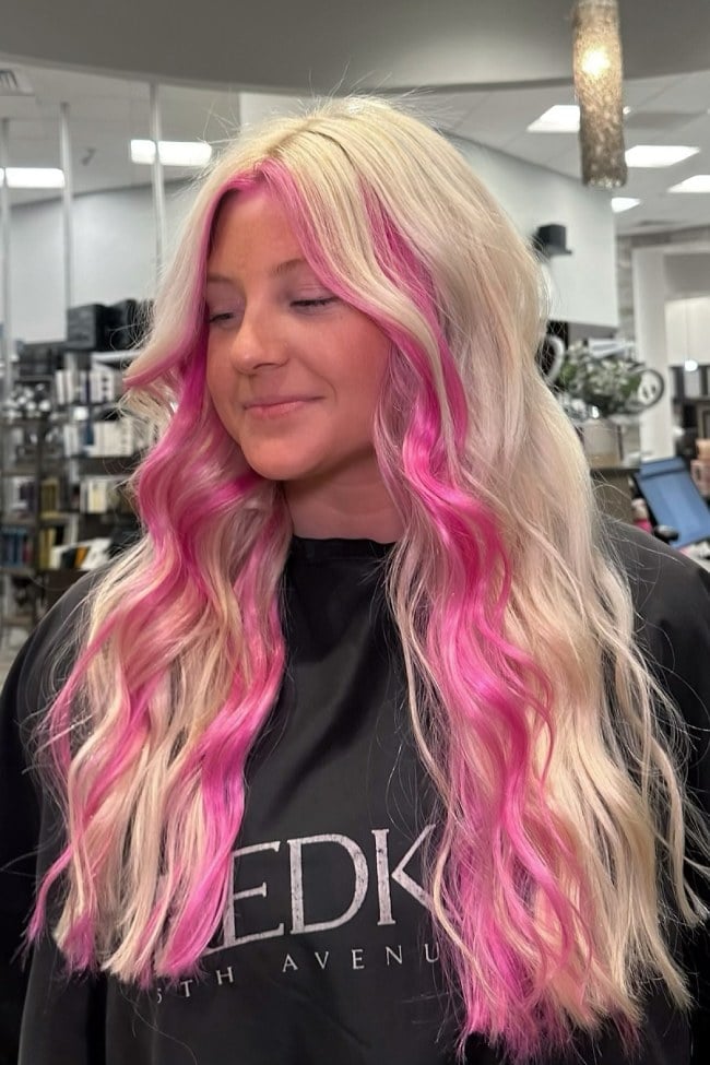 Mid-Back Blonde With Pink Money Piece Highlights Mid-Back Blonde With Pink Money Piece Highlights — Trendy Money Piece Hair