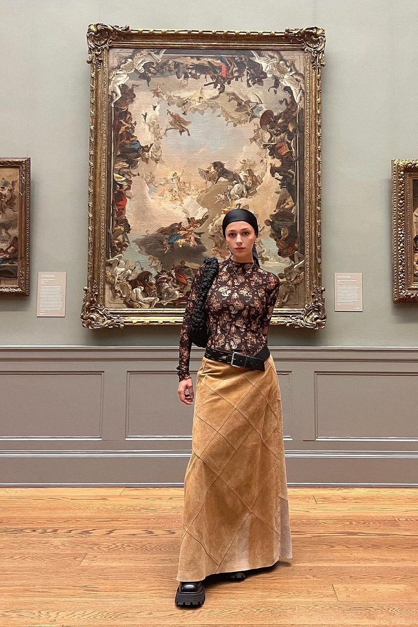 Suede Maxi Skirt With Printed Top Suede Maxi Skirt With Printed Top — Trendy Museum Outfits