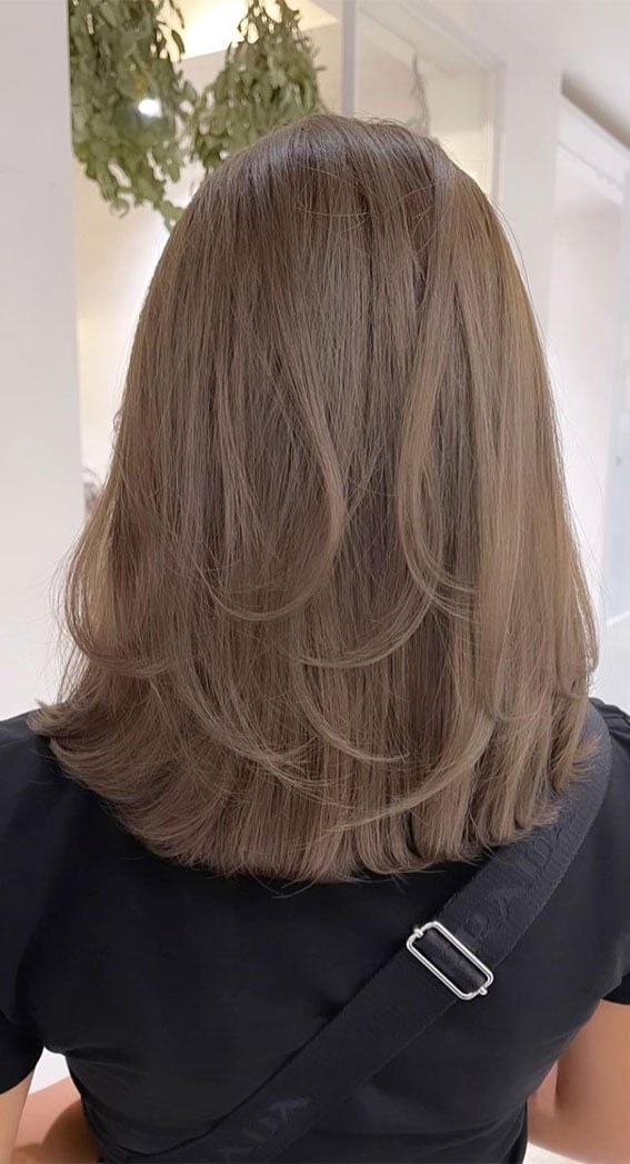 Shoulder Length Mushroom Brown With Layers Shoulder Length Mushroom Brown With Layers — Trendy Mushroom Brown Hair Color