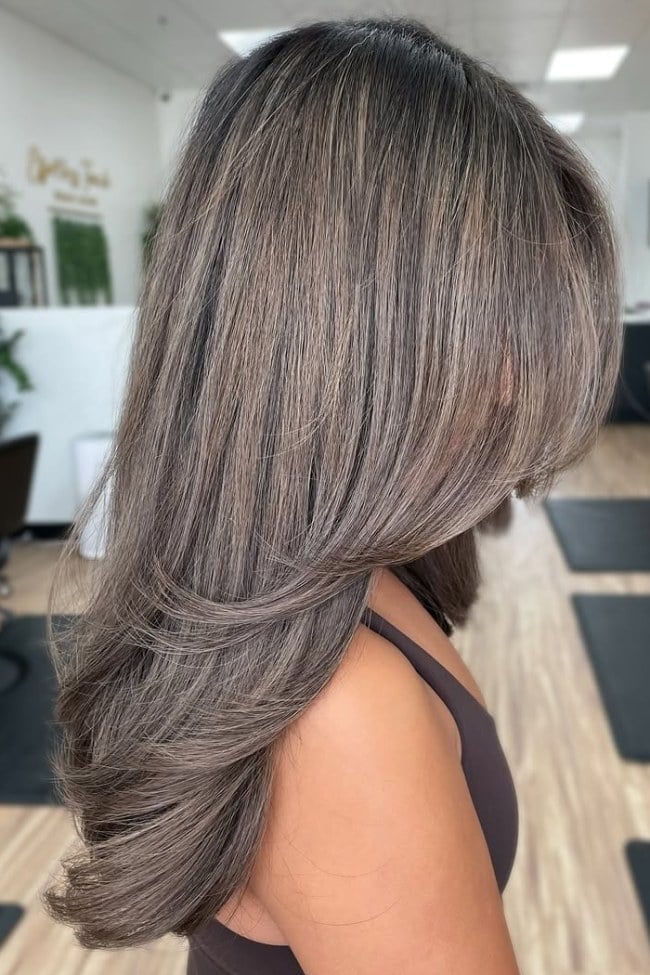 Collarbone Silver Mushroom Brown Waves Collarbone Silver Mushroom Brown Waves — Trendy Mushroom Brown Hair Color