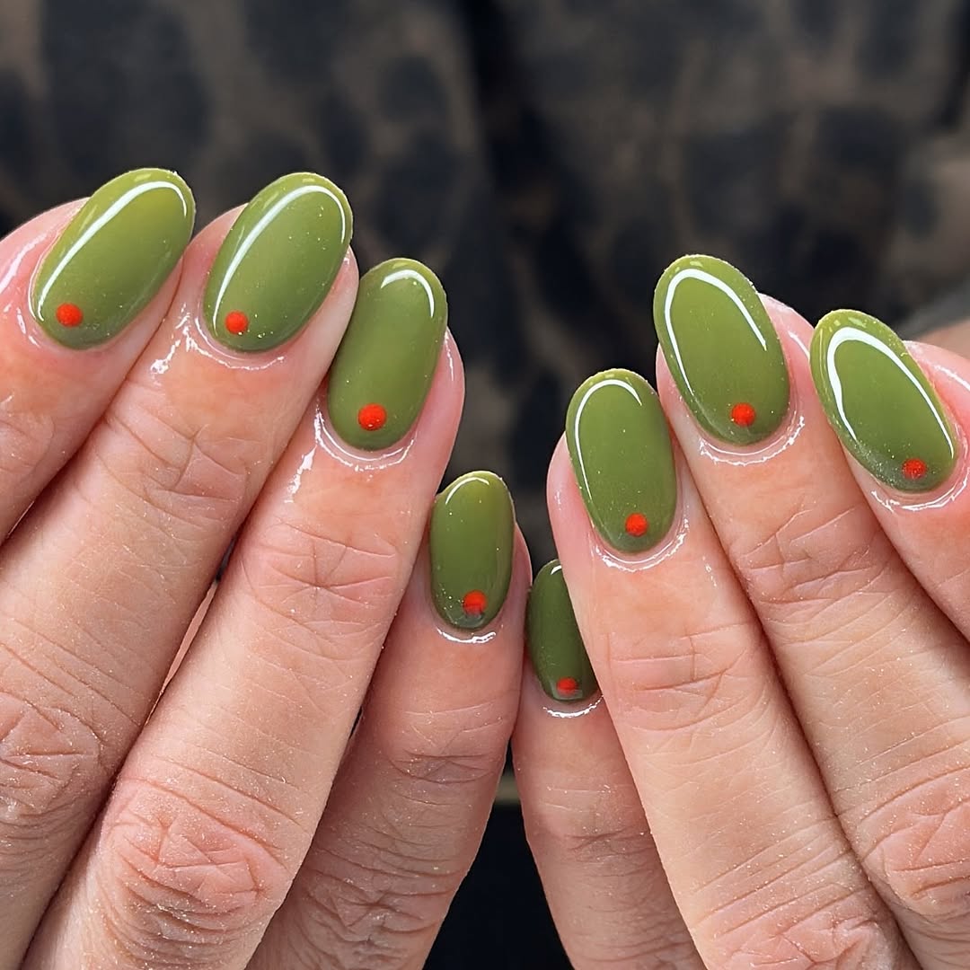 Short Oval Olive Green Red Dot Nails Short Oval Olive Green Red Dot Nails — Trendy Olive Green Nails