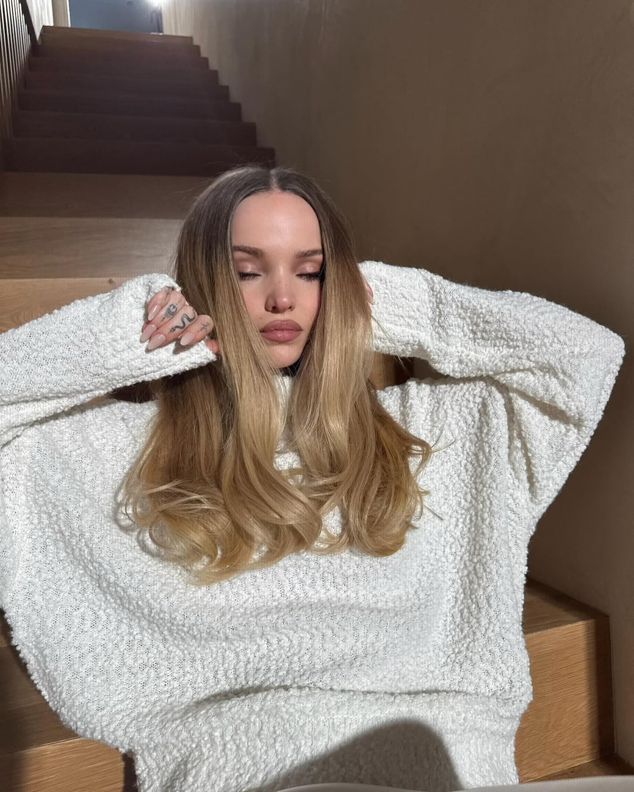 Dark Blonde To Light Blonde Ombre Blowout Dark Blonde To Light Blonde Ombre Blowout — Trendy Ombre Hair Color