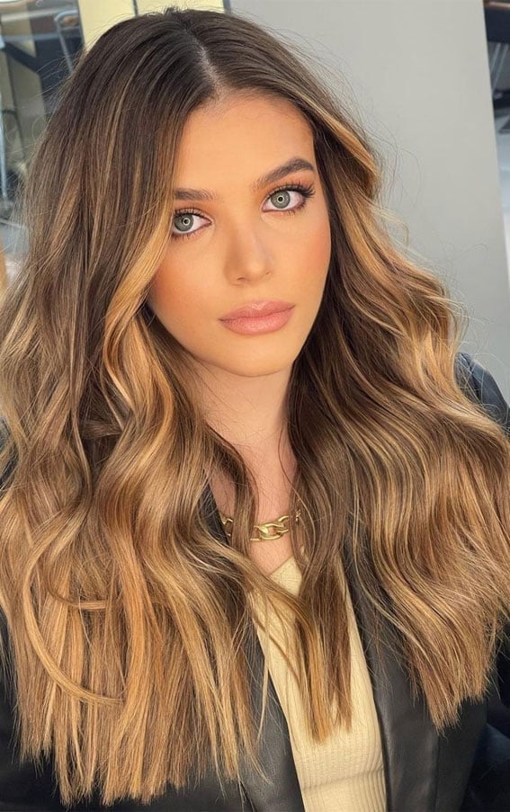 Collarbone Lob With Golden Blonde Ombre And Curtain Bangs Collarbone Lob With Golden Blonde Ombre And Curtain Bangs — Trendy Ombre Hair Color