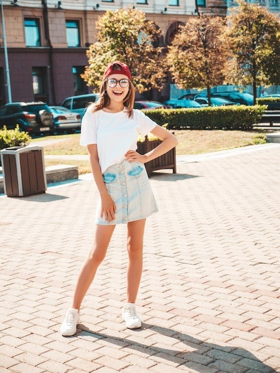 Denim Skirt with White Tee and Baseball Cap Denim Skirt with White Tee and Baseball Cap — Trendy Outfits for Teens