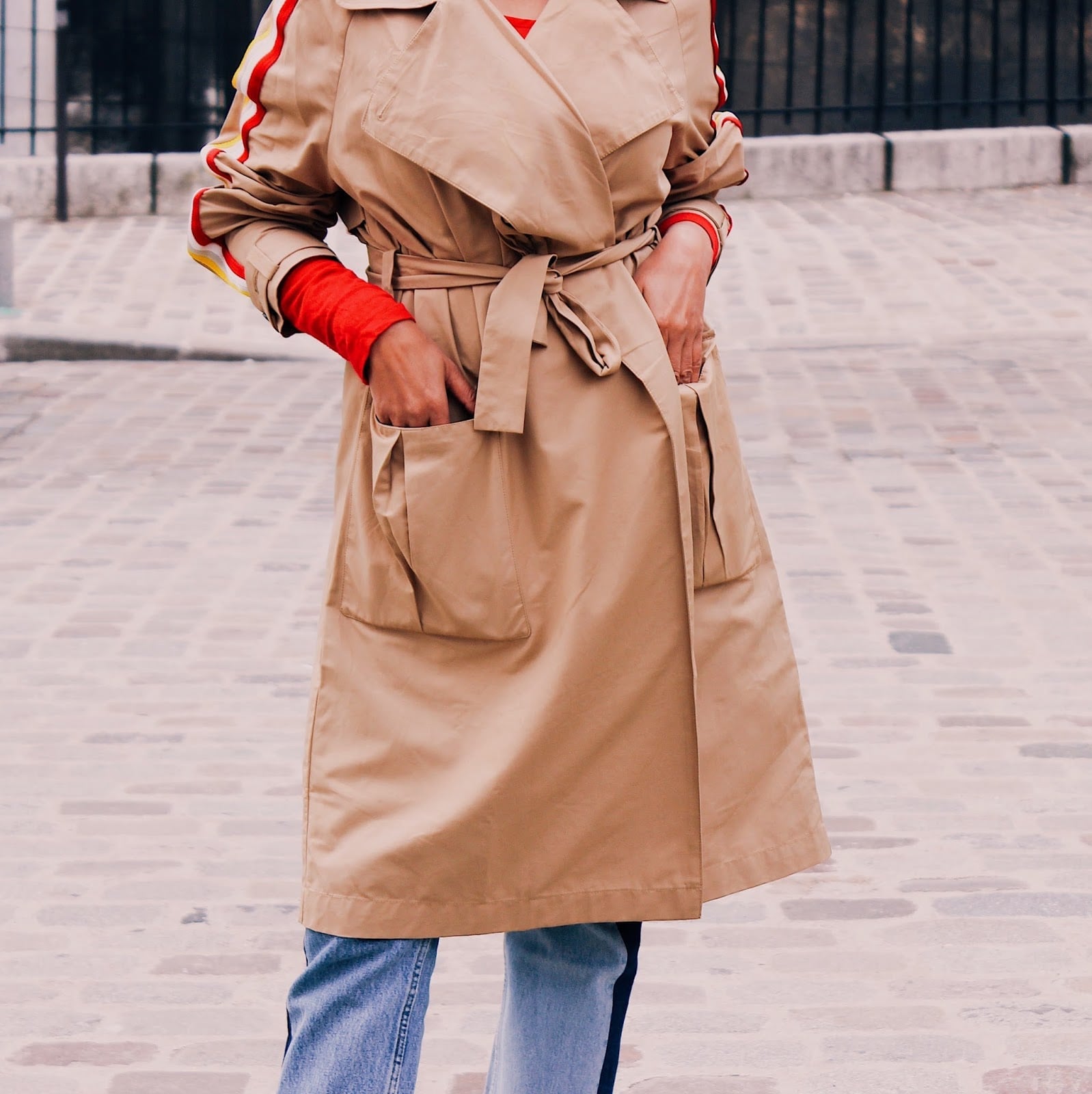 Beige Trench Coat with Red Top and Blue Jeans — Trendy Parisian Style