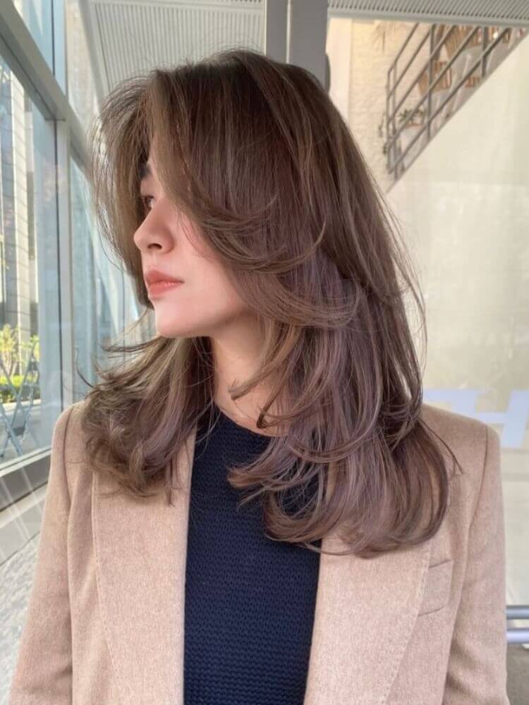 Layered Collarbone Lob With Curtain Bangs Layered Collarbone Lob With Curtain Bangs — Trendy Party Hair