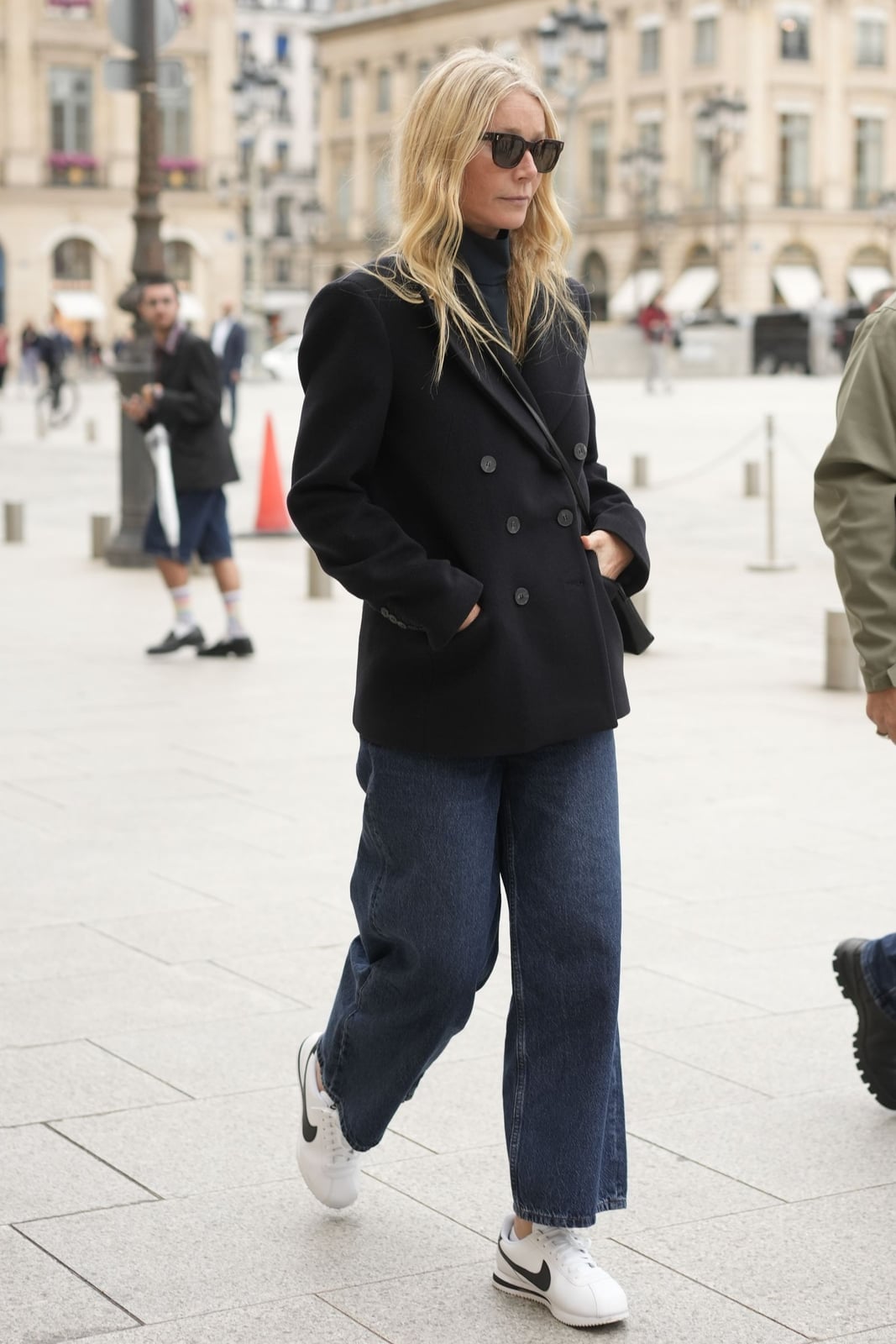 8 Celebrity-Inspired Jacket and Jeans Outfits to Try This Fall | Vogue