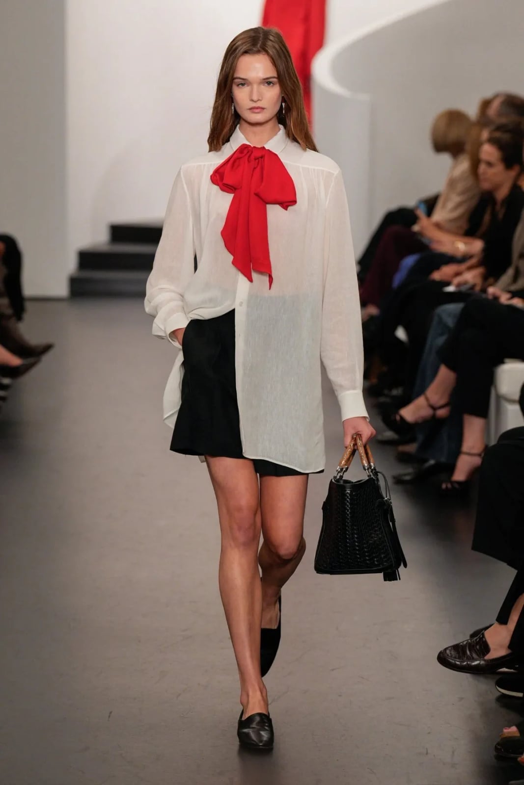Oversized White Shirt with Red Bow Tie and Black Shorts Oversized White Shirt with Red Bow Tie and Black Shorts — Trendy Ralph Lauren Outfits