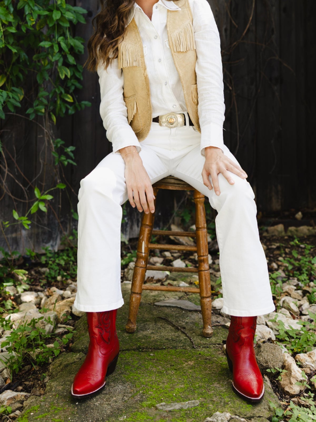 Red Cowboy Boots with White Jeans and Vest Red Cowboy Boots with White Jeans and Vest — Trendy Red Cowboy Boots Outfit