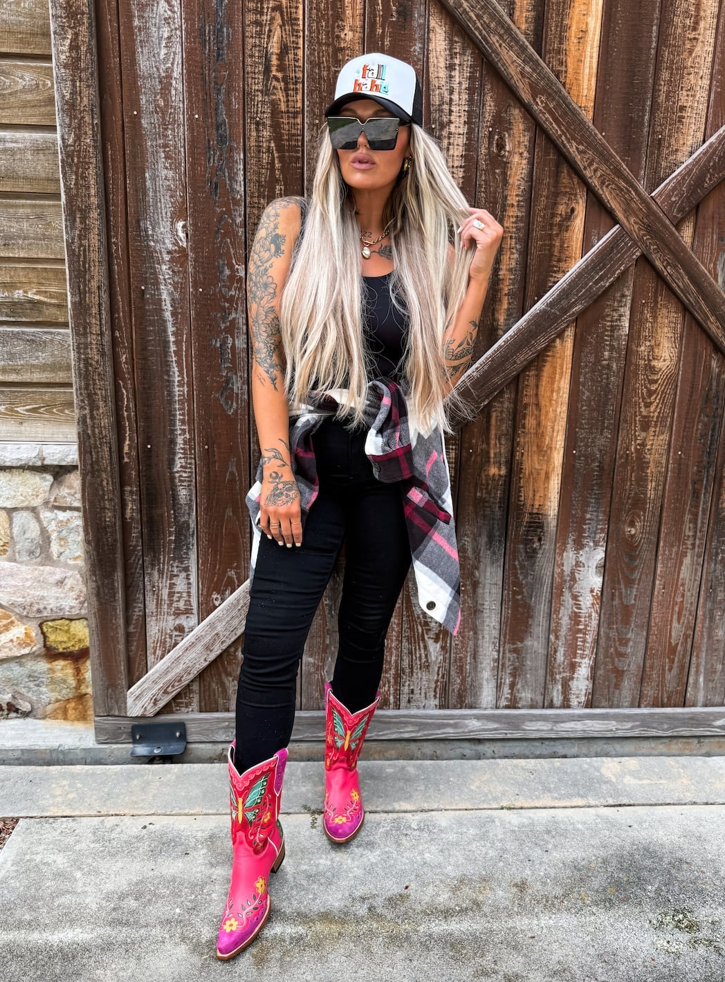 Pink Embroidered Cowboy Boots with Black Jeans Pink Embroidered Cowboy Boots with Black Jeans — Trendy Red Cowboy Boots Outfit