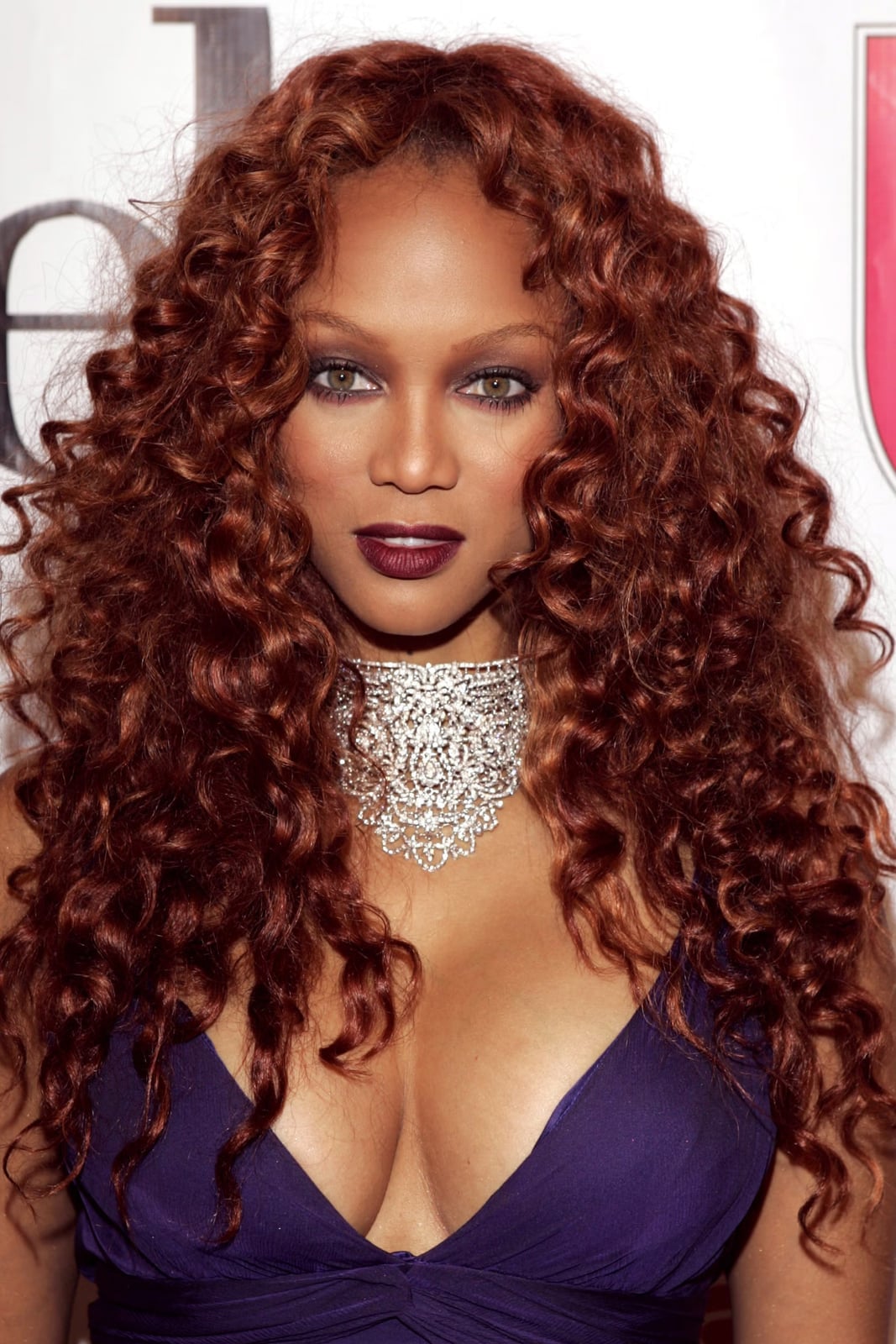 Deep Auburn With Lighter Copper Curls Deep Auburn With Lighter Copper Curls — Trendy Red Hair with Highlights