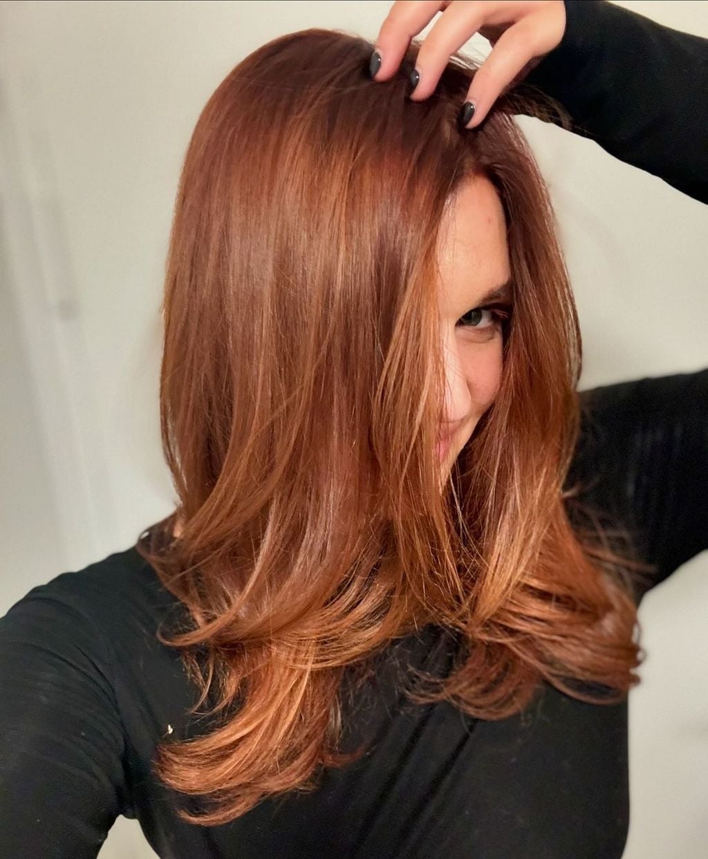 Copper Lob With Ginger Highlights Copper Lob With Ginger Highlights — Trendy Red Hair with Highlights
