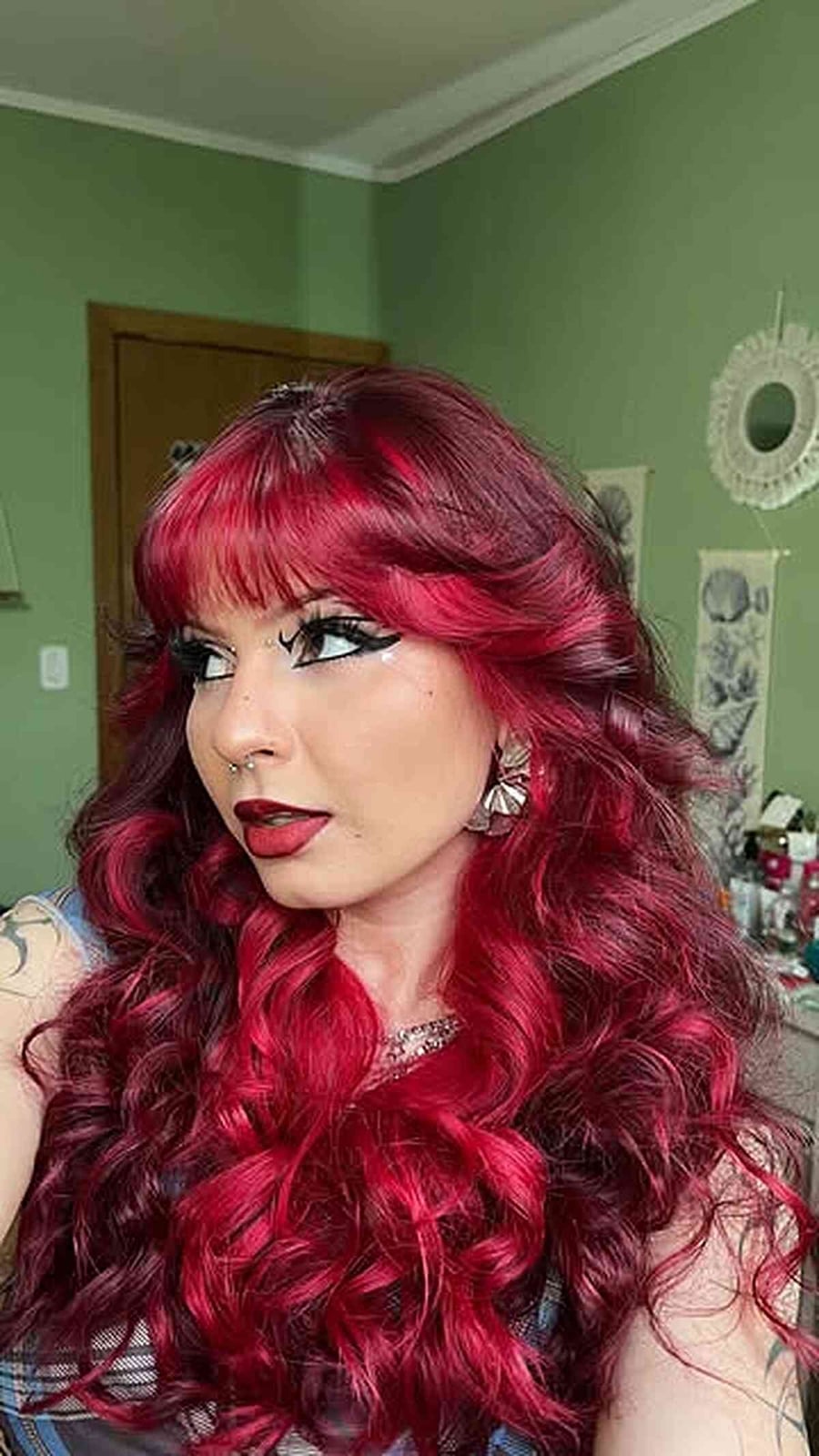 Mid-Back Deep Cherry Red Blowout Mid-Back Deep Cherry Red Blowout — Trendy Red Hairstyles