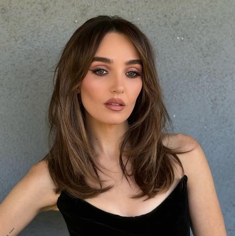 Mid-Back Layers With Balayage Dimension — Trendy Rich Brunette