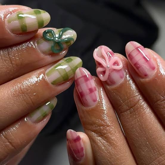 Sheer Nude French Tip Short Round Nails — Trendy Round Nails