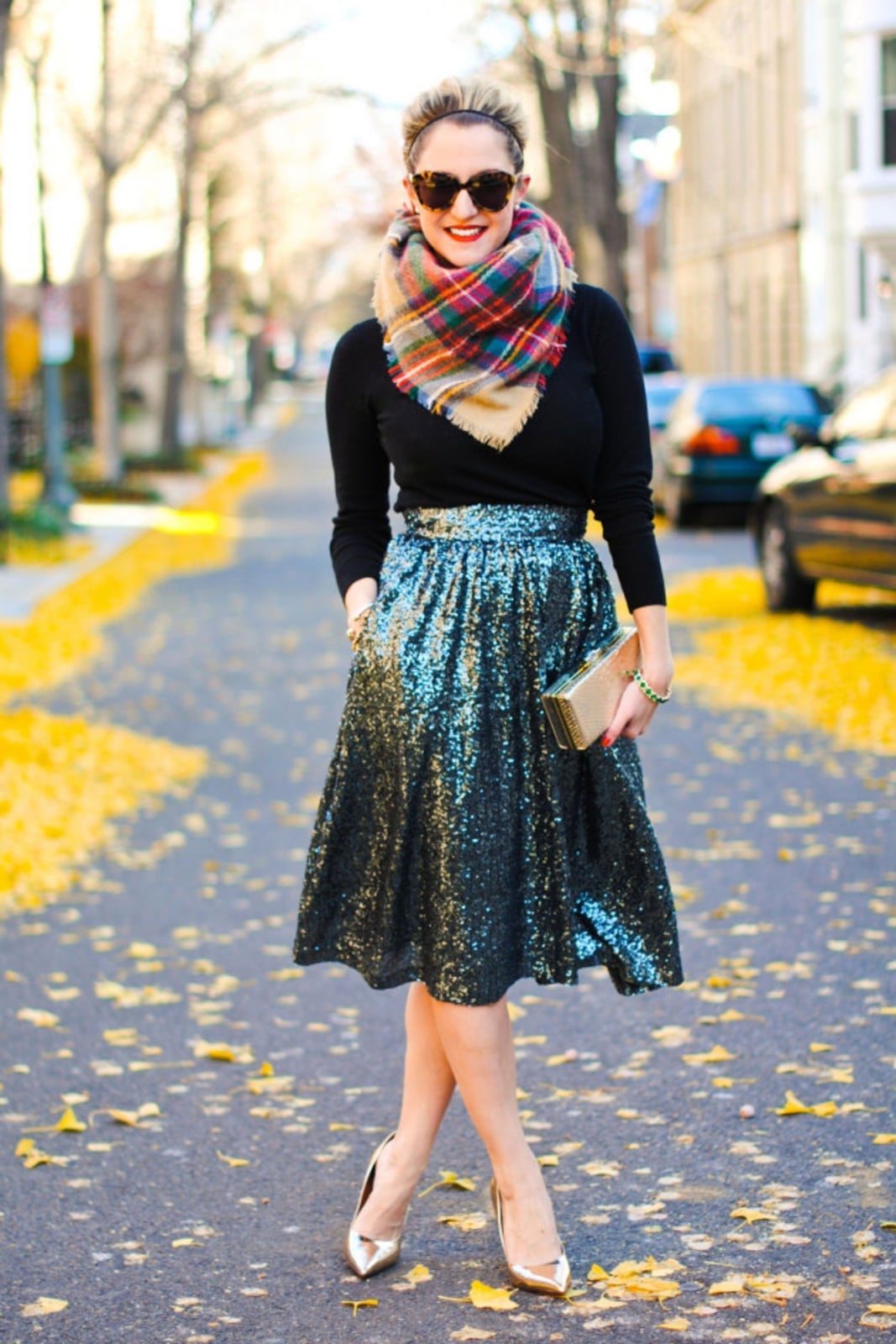 Silver Sequin A-line Skirt with Black Sweater and Scarf, Close-Up Take Silver Sequin A-line Skirt with Black Sweater and Scarf, Close-Up Take — Trendy Sequin Skirt Outfit