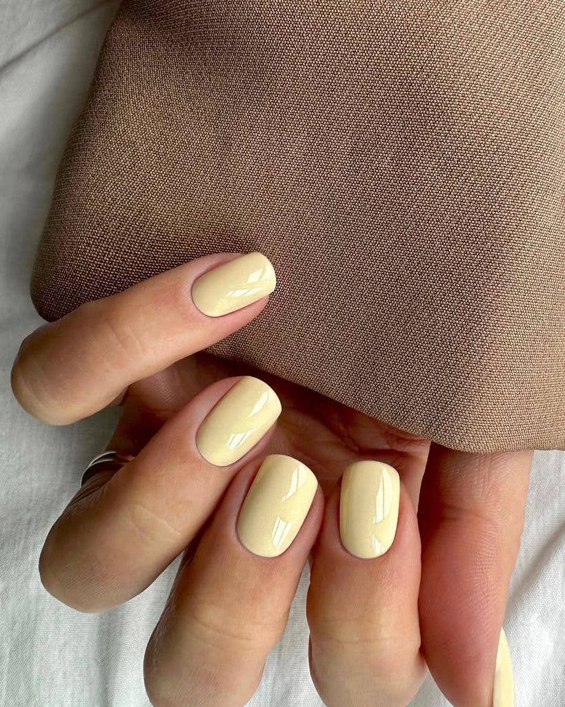 Pale Yellow Short Square Nails Pale Yellow Short Square Nails — Trendy Short Gel Nails