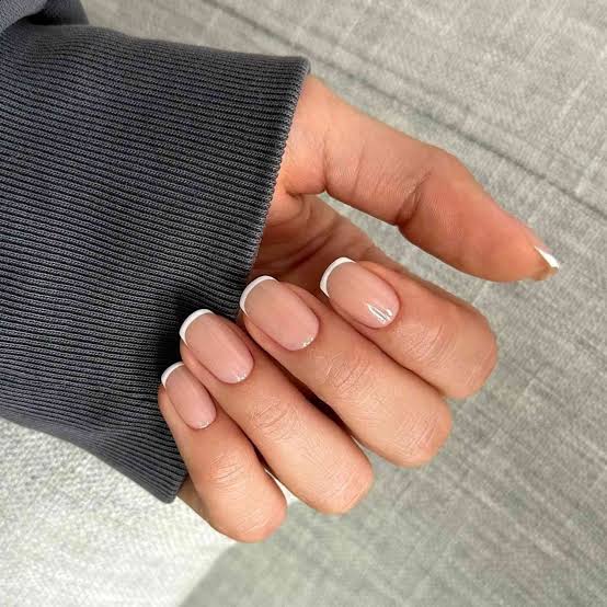 Milky White Gold Foil Short Square Nails Milky White Gold Foil Short Square Nails — Trendy Short Gel Nails