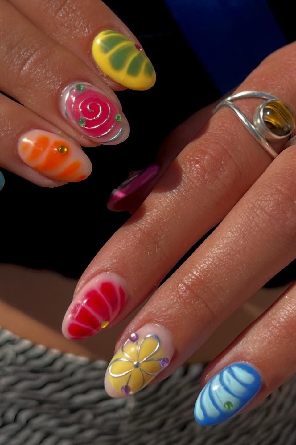 Milky Pink Teal Glitter Short Almond Nails Milky Pink Teal Glitter Short Almond Nails — Trendy Short Gel Nails