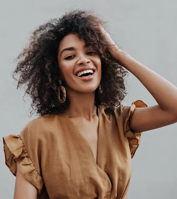 Glossy Dark Brown Wavy Shoulder Length Layers Glossy Dark Brown Wavy Shoulder Length Layers — Trendy Short Natural Hairstyles