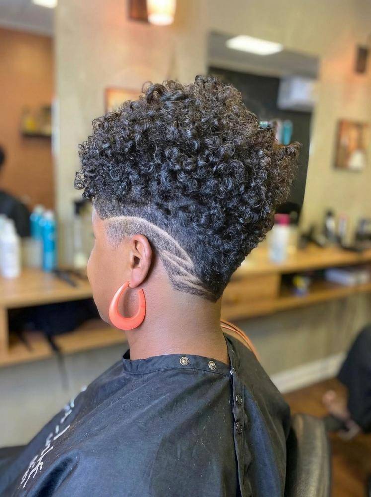 Curly Thick Tapered Cut With Undercut Curly Thick Tapered Cut With Undercut — Trendy Short Natural Hairstyles