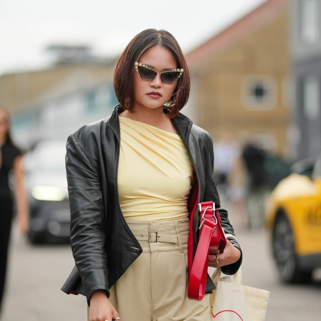 Sleek Dark Brown Chin Bob Sharp Line Sleek Dark Brown Chin Bob Sharp Line — Trendy Sleek Hairstyles