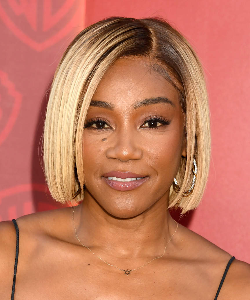 Blonde Bob Dark Roots Color Contrast Blonde Bob Dark Roots Color Contrast — Trendy Sleek Hairstyles
