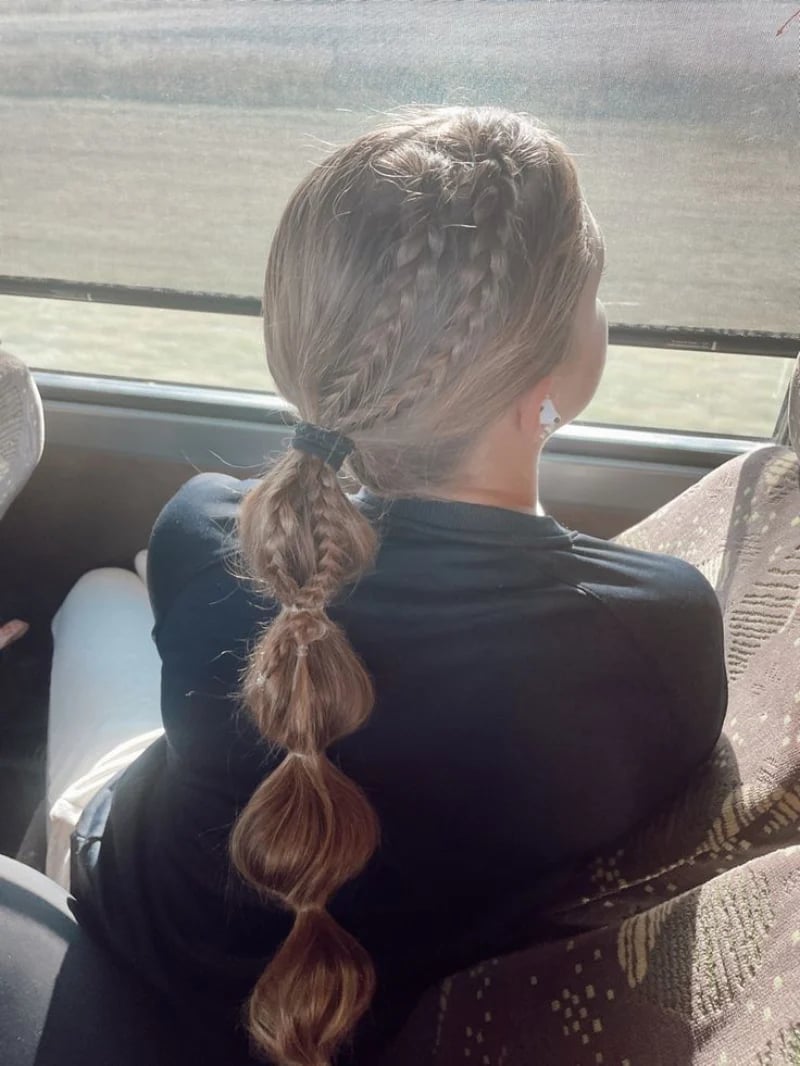 Mid-Back Bubble Ponytail — Trendy Softball Hair
