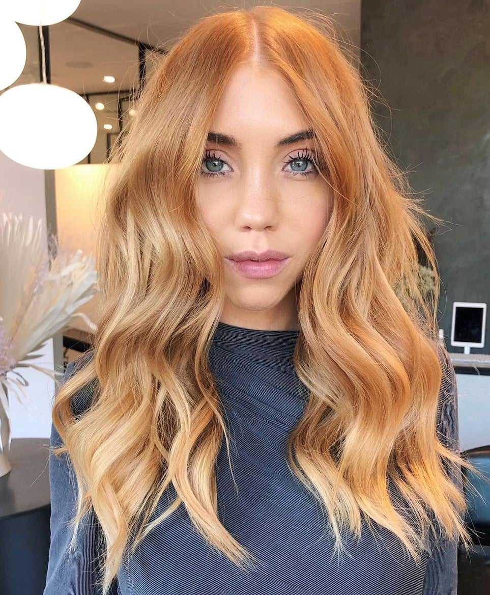 Mid-Back Vibrant Strawberry Blonde With Highlights — Trendy Strawberry Blonde