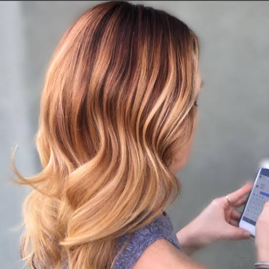 Dimensional Strawberry Blonde Shoulder Waves — Trendy Strawberry Blonde Hair