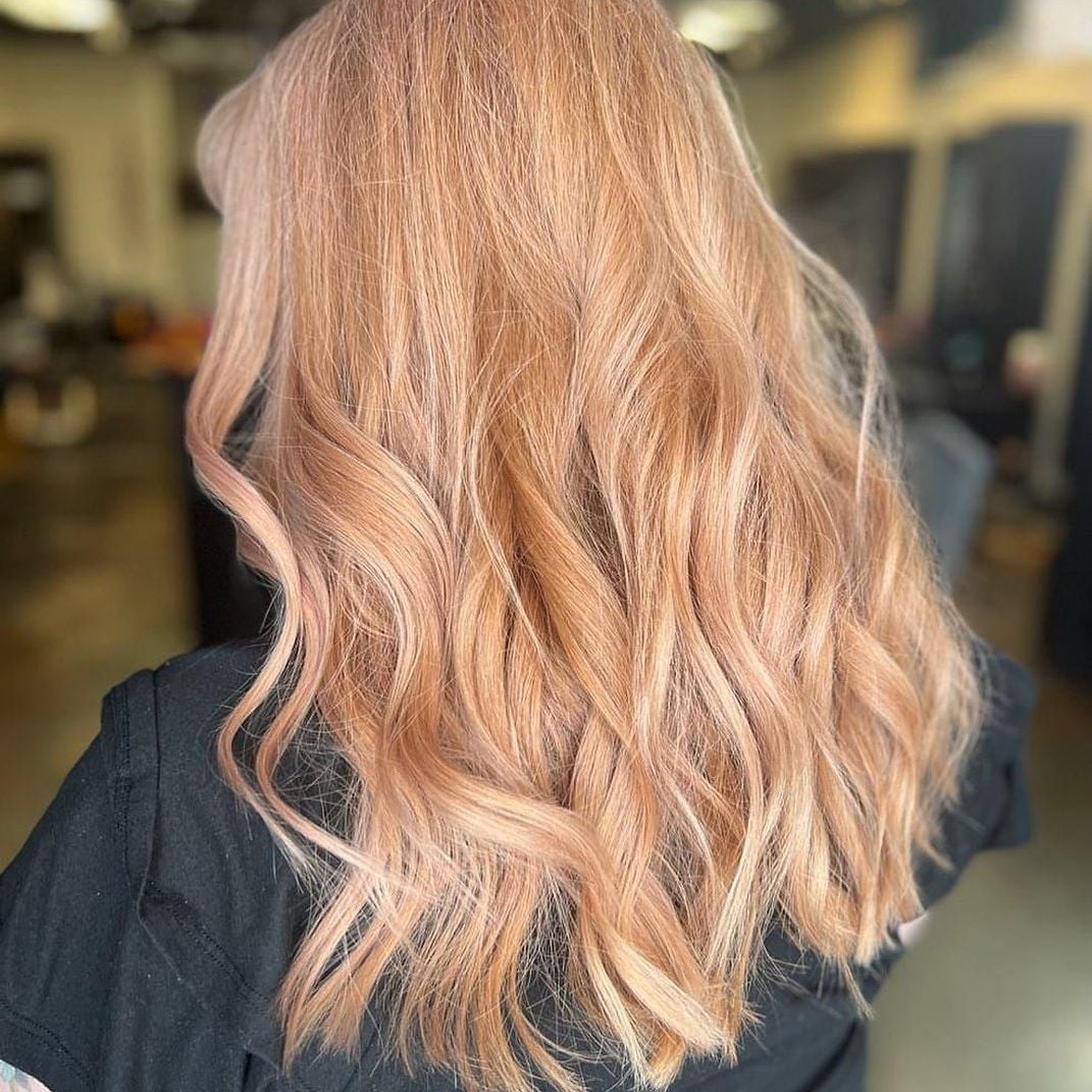 Rose Gold Strawberry Blonde Mid-Back Curls — Trendy Strawberry Blonde Hair