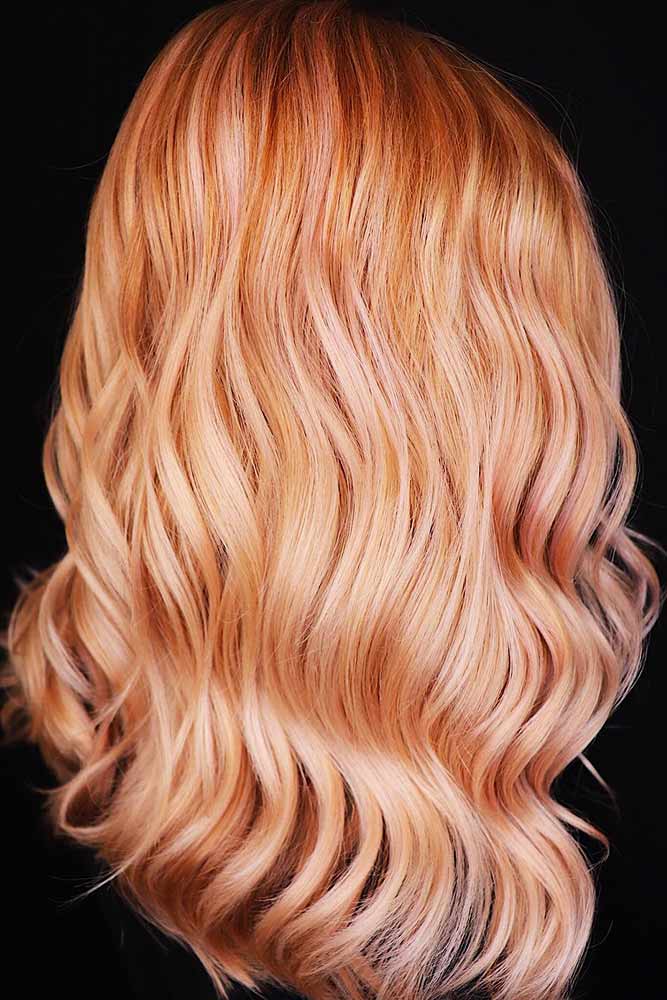 Creamy Strawberry Blonde Mid-Back Waves, Wavy — Trendy Strawberry Blonde Hair