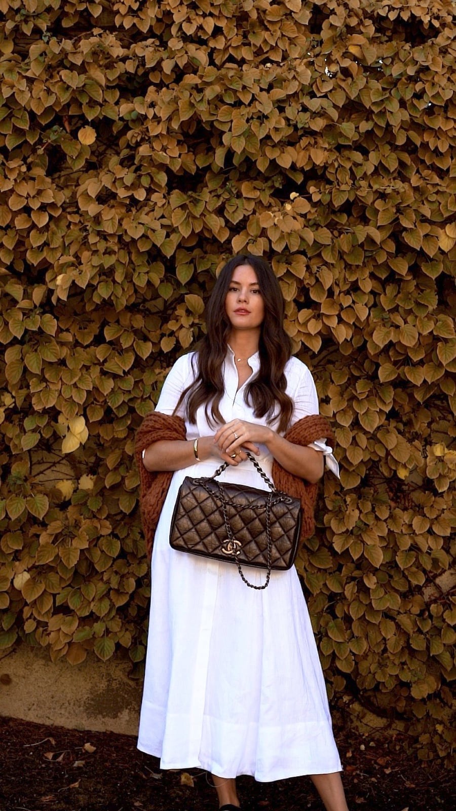 White Shirt Dress with Brown Sweater Draped White Shirt Dress with Brown Sweater Draped — Trendy Styling Dress